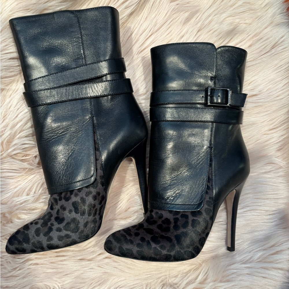 Like new Jimmy Choo Elegant Leopard Print Ankle Boots